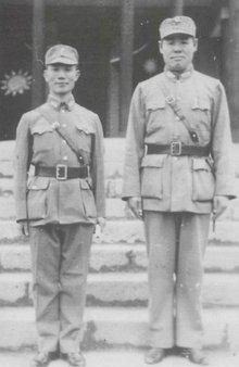 陳誠在抗戰時期多次受到臨時派遣，東奔西馳。陳誠（左）與孫連仲。