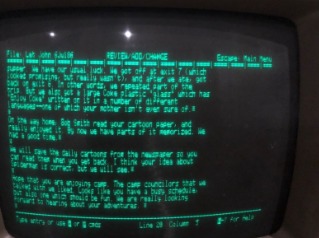 重啟30年前舊電腦 意外發現已逝父親留了封信