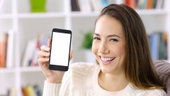 手機設定別亂調女秘書眼角膜出現數百破洞(圖)