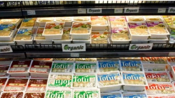 蒙特利爾的SupermarchéPA超市有專門的“豆腐區”，而且超市的經理表示銷量是直線增長啊！