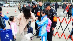 七中食堂事件平息最高興的是誰(組圖)