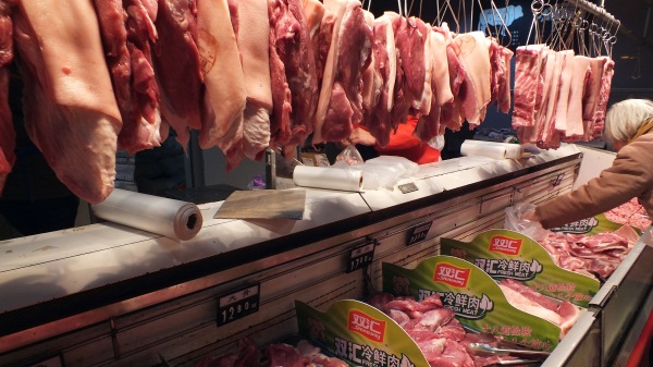 中国副总理胡春华近日对外表示，猪肉价格上涨，可能会破坏即将在10月1日举行的中共建政70周年系列活动的氛围。
