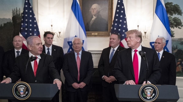 2019年3月25日，川普在白宫宣布承认以色列对戈兰高地主权。