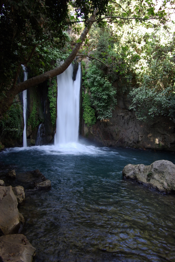 戈兰高地的Banyas瀑布