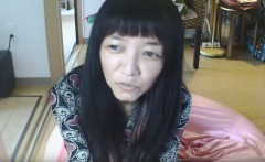 直播送命日本網紅吞「拳頭大飯糰」噎住2天後死亡(圖)
