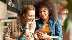 患难相济是真正的友谊(组图)