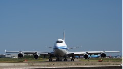 男子爬飛機偷渡法國被凍死被發現時雙手緊抓起落架(圖)