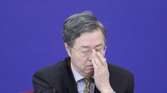 贸易战引爆内斗周小川讲话暗讽习近平(图)