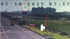 官媒靜音傳山東軍機墜毀場面怵目(視頻圖)