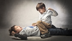 儿时吵架致兄残来世驼背佛治愈(图)