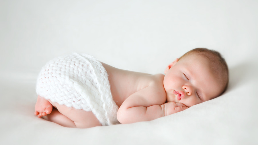 為何剛出生的新生兒大多數是50厘米身高？