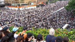 百萬港民反送中：沒有人可關得住青色的鳥(圖)