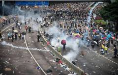 鎮壓香港民眾的軍警到底是什麼來歷(圖)