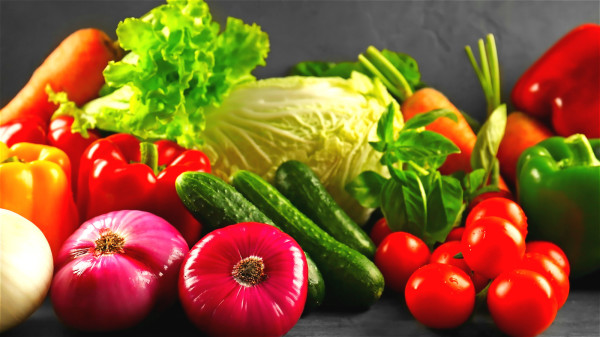 “蔬果彩虹五七九，健康人人有”，推动大量食用蔬果的主张已然是一股世界潮流。