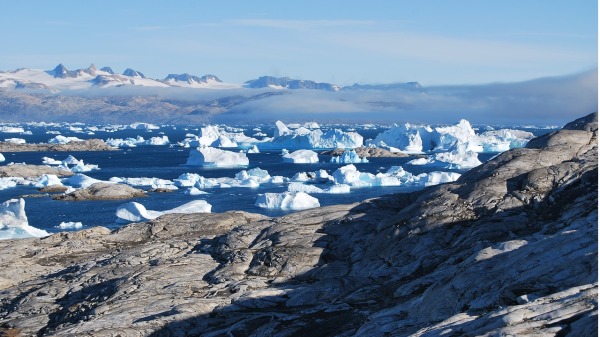 格陵兰岛冰山峡湾