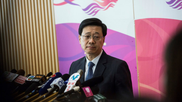 香港保安局局長李家超接受專訪時，再提出使用《聯合國（反恐怖主義措施）條例》打擊當地「恐怖分子」，又不排除將香港恐襲風險級別提升至「高度」。資料照。
