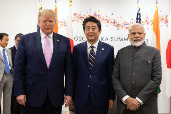2019年6月28日，川普、安倍、莫迪在大阪G20峰會上。