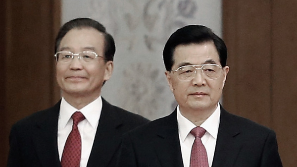 前中共国务院总理温家宝（左）的一篇忆母长文引起关注，（图片来源：Lintao Zhang/Getty Images）
