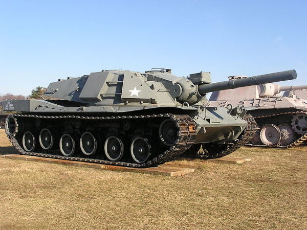 “地表最强战车”—M1A2主战坦克