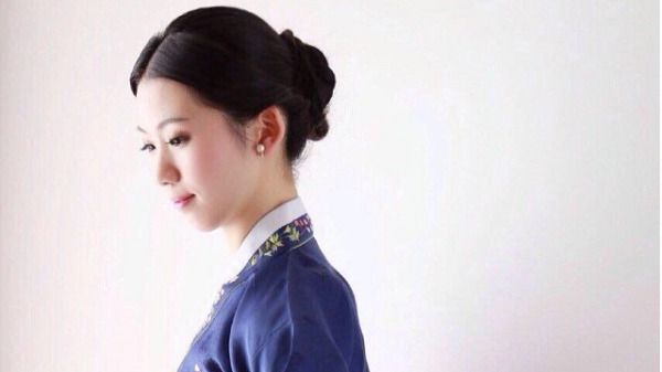 24歲的朝鮮「金剛山歌劇團」女成員安聖愛，因涉嫌持有毒品，而遭日警方以現行犯逮捕。