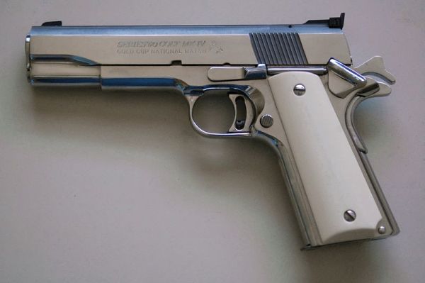 镀镍的Colt系列80金杯全国比赛版M1911