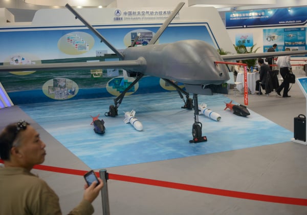 2013年9月26日，北京国际航空博览会上展出的中国CH-4无人机。