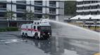 香港警方演示「水炮車」恐嚇意味十足(圖)