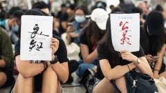 反送中嚇壞中共港人進大陸查手機採指紋血液(圖)