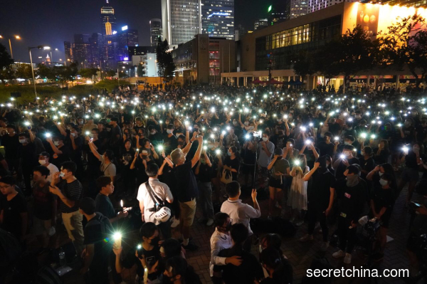 2019年8月22日香港近千名中学生今天响应号召，参加反送中的集会.