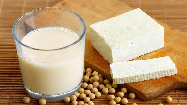 豆浆与豆腐含有蛋白质