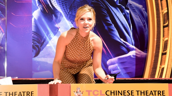 史嘉蕾喬韓森（Scarlett Johansson）一口氣入圍兩項奧斯卡金像獎，有充分理由大肆慶祝。