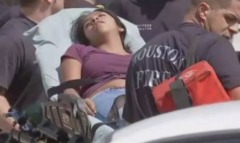 1歲兒子被撞身亡肇事司機無罪母親卻或判10年(組圖)