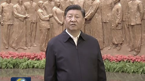 中共建政70周年前夕，习近平前往北京香山参拜已故中共党魁毛泽东的旧居，再提“斗争”说。