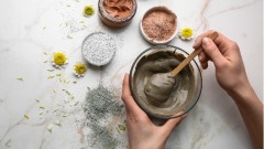 他们真的吃土了不过不是因为没钱(图)