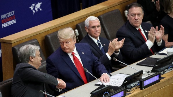 美国总统川普、副总统彭斯、国务卿蓬佩奥和联合国秘书长古特雷斯（Antonio Guterres）（图片来源：Drew Angerer/Getty Images)