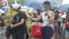 台港游行大雨滂沱却浇不息台湾人撑港的决心(组图)